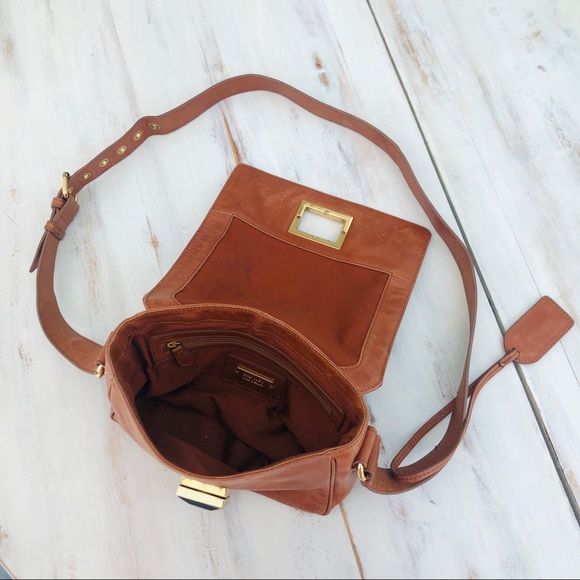 BADGLEY MISCHKA Charlene Crossbody - Picture 8 of 8